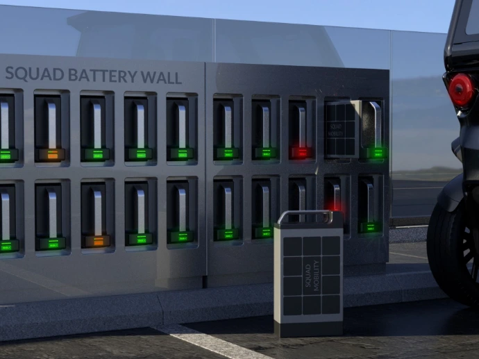 Squad Solar swap station